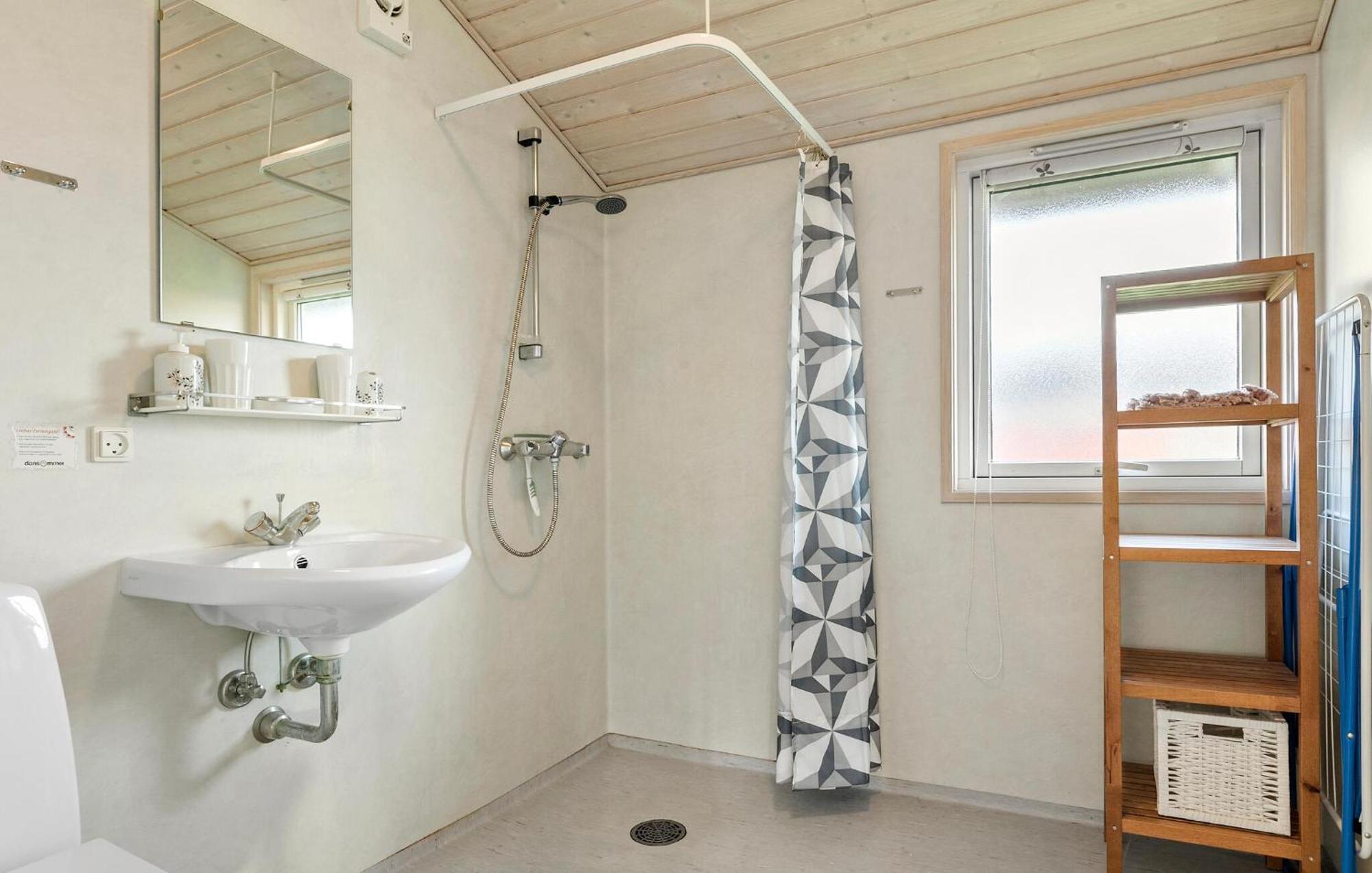 Stunning Home In Sydals With House Sea View Mommark Eksteriør billede